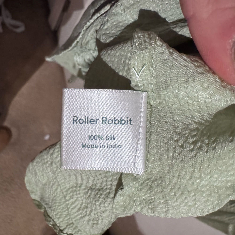 Roller Rabbit 100% Silk Peasant Top Size Large - Picture 8 of 12